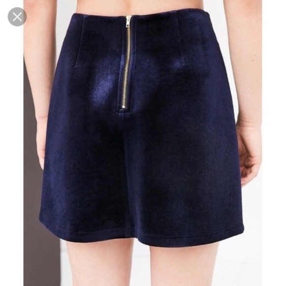 URBAN OUTFITTERS Silence + Noise Velvet Scuba Blue A-line Mini Skirt Size Small - Picture 2 of 7